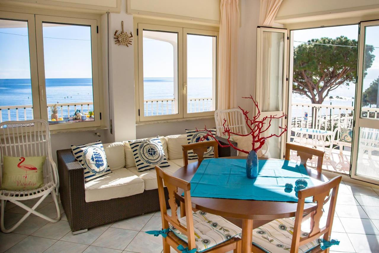 Terrazza Lungomare, E Sei In Spiaggia... Cala Gonone Exterior foto